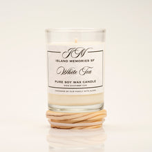Load image into Gallery viewer, 100% soy wax candle long burning strong handmade luxury fragrance handmade gifts home fragrances beach scent real flower fragrances